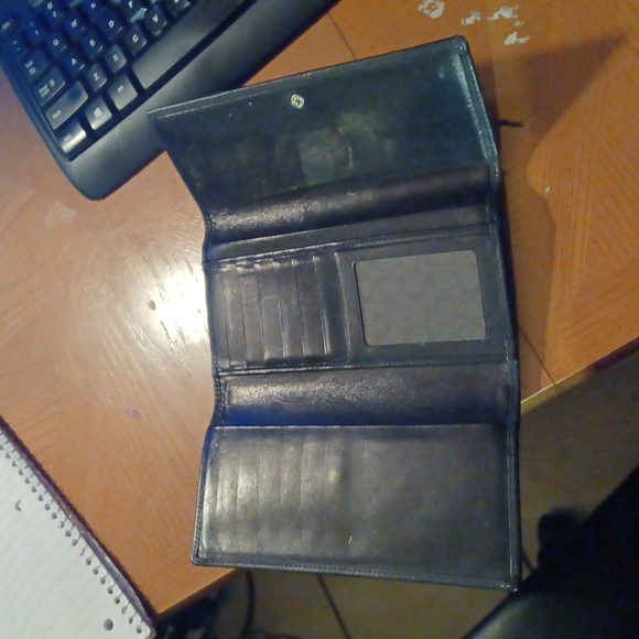 Coach Wallet - Picture 3 of 4